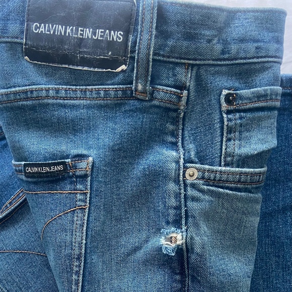 Calvin Klein CKJ 056 athletic taper fit Distressed Jeans 38 x 32 - Picture 4 of 5